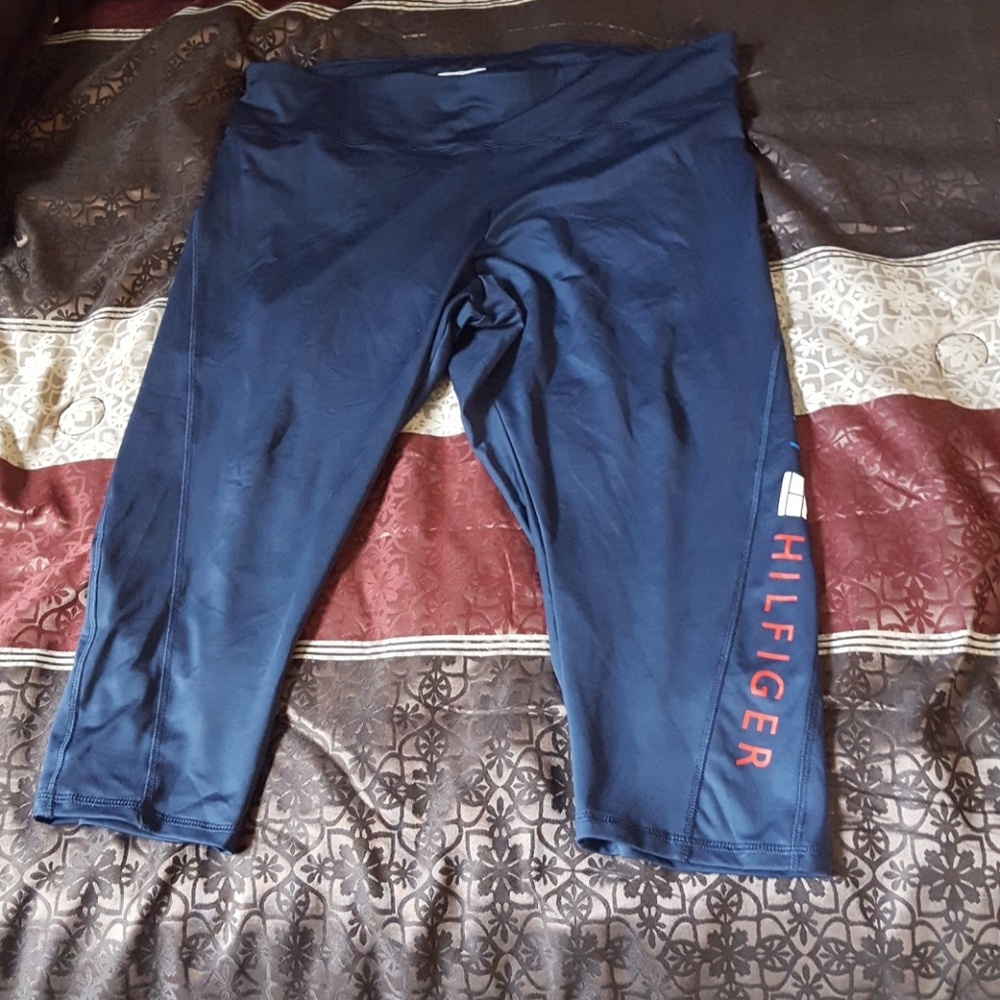 Never worn Capri spandex